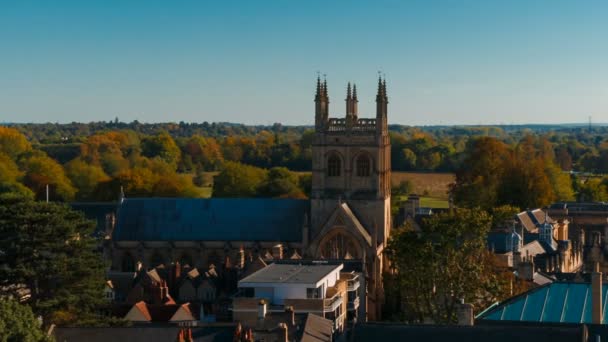 Kinowy Strzał Oksfordu Wyświetlono Wsi Kolegium Odrębnych Budynków Część Słynnego — Wideo stockowe