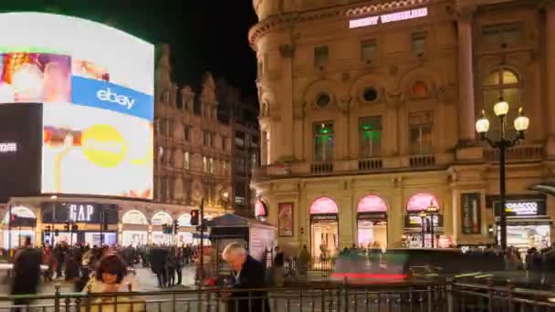 Piccadilly Circus, Londres, Inglaterra, Reino Unido — Vídeo de Stock