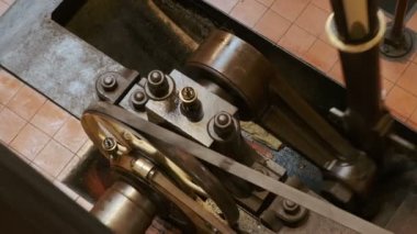 Operasyonda endüstriyel motor