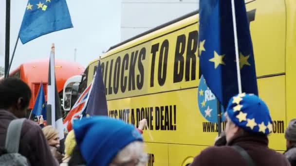 Londra Circa 2019 Close Pro Bus Giallo Guida Passato Una — Video Stock