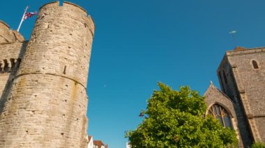 Atış Westgate kale Ortaçağ şehir Canterbury Kent, İngiltere'de, UNESCO Dünya Miras Listesi kaydırma