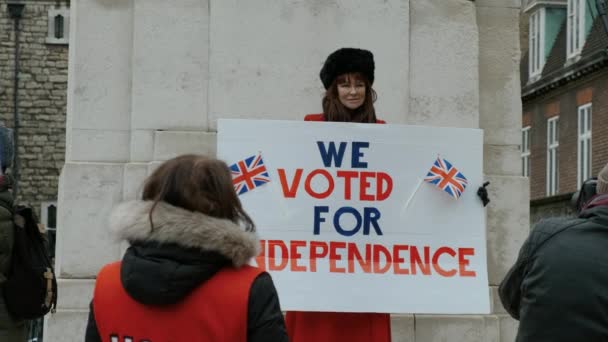 BREXIT - Lasciare i sostenitori a Westminster, Londra — Video Stock