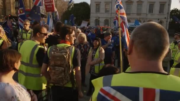 BREXIT - Dejar partidarios en Westminster, Londres — Vídeos de Stock