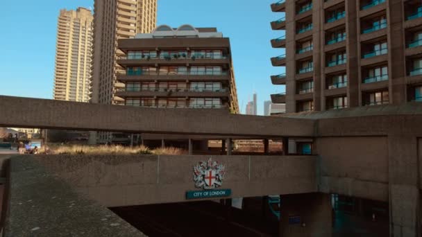 Barbican Centre, Londra, Inghilterra, Regno Unito — Video Stock