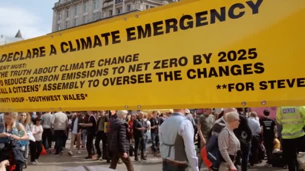 Klimaatverandering extinctie rebellie demonstratie in Londen, VK — Stockvideo