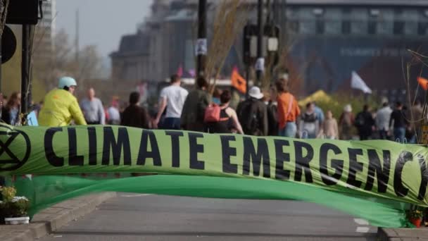 Klimaatverandering extinctie rebellie demonstratie in Londen, VK — Stockvideo
