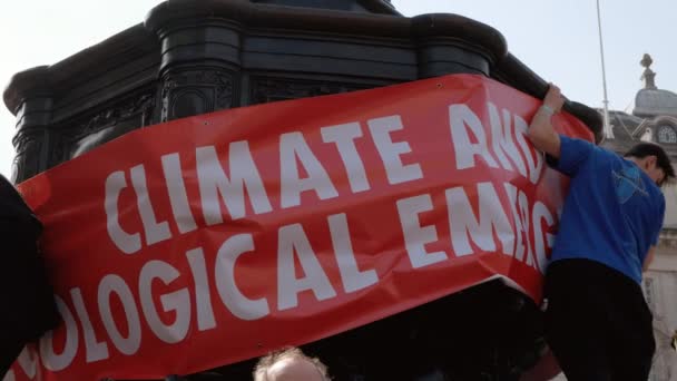 Klimaatverandering extinctie rebellie demonstratie in Londen, VK — Stockvideo