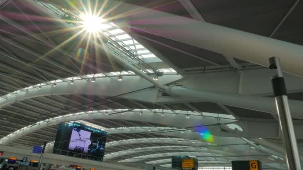 Терминал вылета Большого аэропорта — стоковое видео