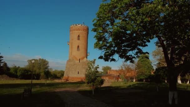 Chindická věž, Targoviste, Rumunsko — Stock video