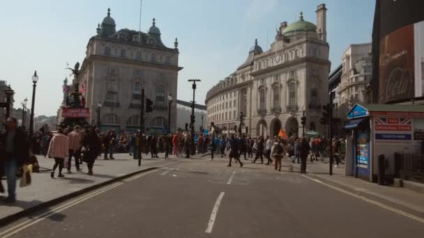 Londra'da İklim Değişikliği Extinction İsyanı Gösteri, İngiltere — Stok video