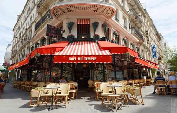 Παρισι Γαλλία Αυγουστου 2020 Παραδοσιακό Γαλλικό Cafe Temple Βρίσκεται Κοντά — Φωτογραφία Αρχείου