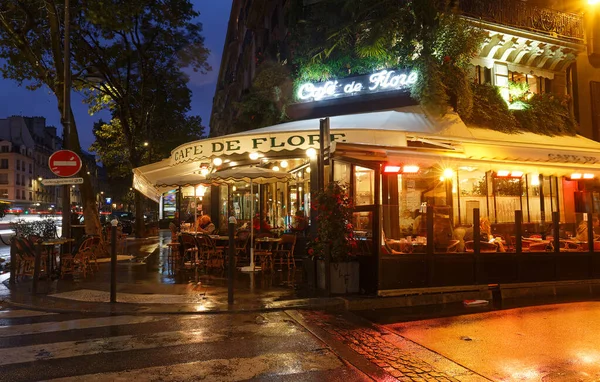 Paris France October 2020 Καφέ Flore Βρίσκεται Στη Γωνία Της — Φωτογραφία Αρχείου