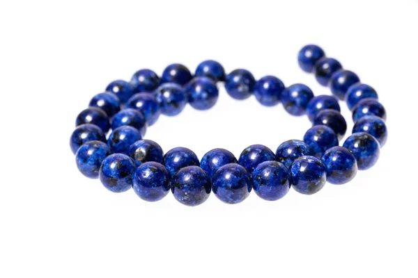 Den Lapis Lazuli Stone Armbånd Hvid Baggrund - Stock-foto