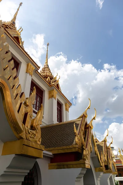 Tapınak, Loha Prasat - Wat Ratchanatda