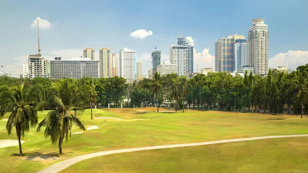 Golf Baan Veld Met Vijver Buurt Van Intramuros Manilla Filippijnen — Stockfoto