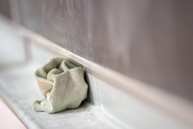 Paçraları temizler. Zaman okulu dersleri