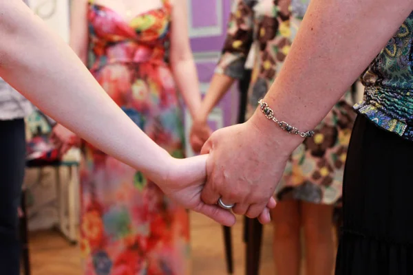 Les Filles Tiennent Cercle Tiennent Par Main Cours Sur Enseignement — Photo