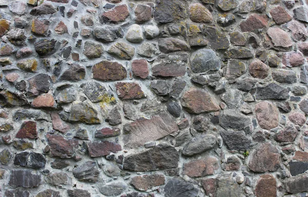 Stenvägg Med Konstnärliga Ådror Många Kullerstenar Limmade Med Cement Karelen — Stockfoto