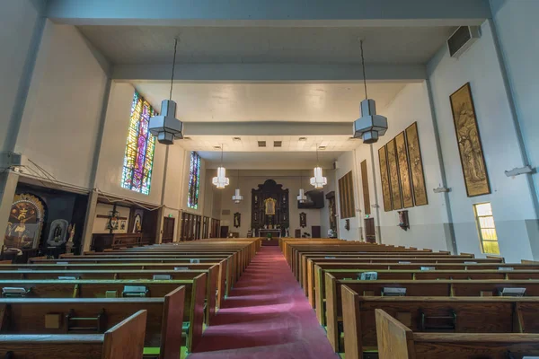 Sacramento, California - 6 Temmuz 2018: Our Lady Guadalupe Kilisesi'nin iç. Aka Santuario nacional de nuestra senora de Guadalupe.