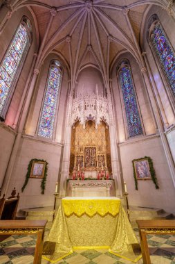 San Francisco, California - 26 Aralık 2018: Şapel Grace Cathedral zerafetin Altar.