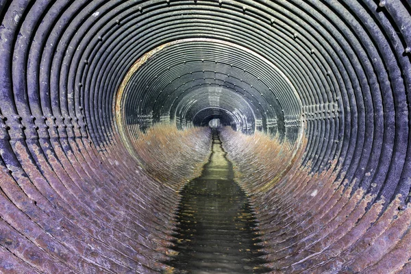 오션셔어 크리크 Ocean Shore Creek Tunnel 파이프 Davenport California Usa — 스톡 사진