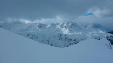 Avusturya Alpleri'nde kış güzel bir skitouring