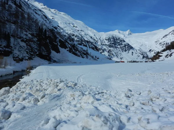 Schöner Skitourentag Grossvenediger Den Österreichischen Alpen — Stockfoto