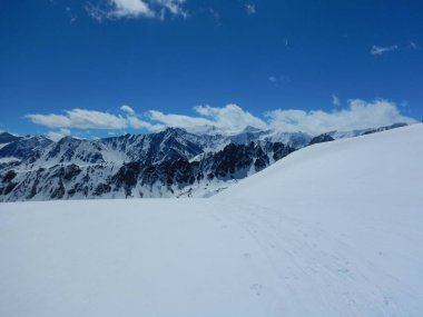 Avusturya Alpleri'nde otztal güzel erken Bahar skitouring