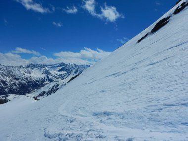 Avusturya Alpleri'nde otztal güzel erken Bahar skitouring