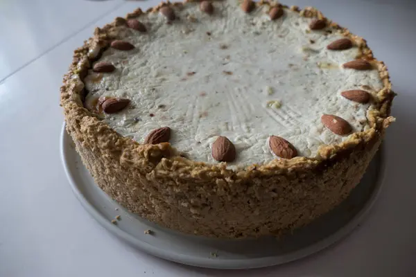 taze pişmiş ev yapımı ıspanak peynir pastası