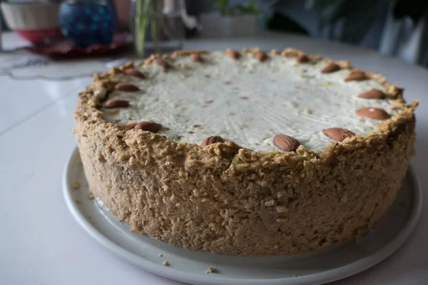 taze pişmiş ev yapımı ıspanak peynir pastası