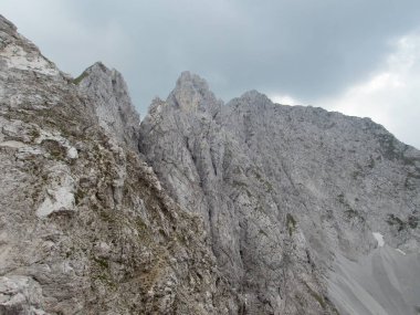 güzel yürüyüş ve Avusturya'da wilder kaiser içinde tırmanma