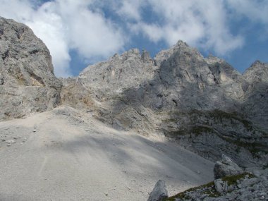 güzel yürüyüş ve Avusturya'da wilder kaiser içinde tırmanma