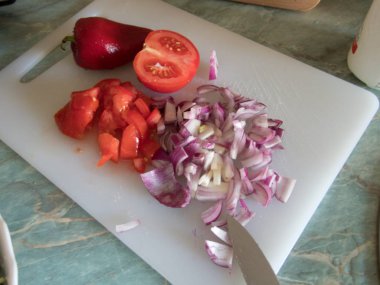 salata için taze çiğ kırmızı sebze karışımı