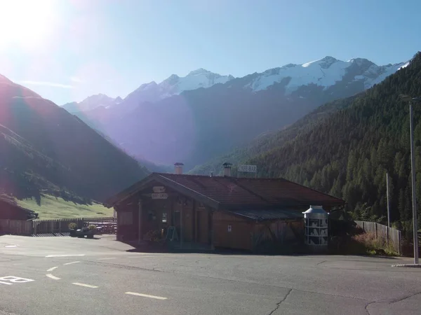 Malá Chata Údolí Vallelunga Destinaci Otztal Alpy — Stock fotografie
