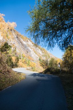 grosses Wiesbachhorn glocknergruppe hohe tauern Avusturya mooserboden Barajı ve heinrich schweiger haus hutte çevresinde sonbahar zam Kaprun üzerinden