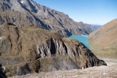 grosses Wiesbachhorn glocknergruppe hohe tauern Avusturya mooserboden Barajı ve heinrich schweiger haus hutte çevresinde sonbahar zam Kaprun üzerinden