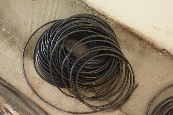 Kolo Spirála Černá Elektrických Kabelů — Stock fotografie