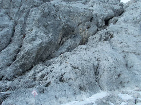 Hermoso frío paisaje de la mañana escalada zugspitze — Foto de Stock