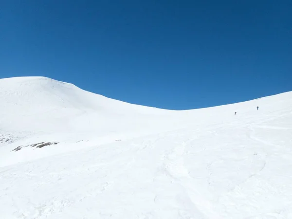 Gyönyörű téli skiins időszakban a sar planina Macedónia — Stock Fotó