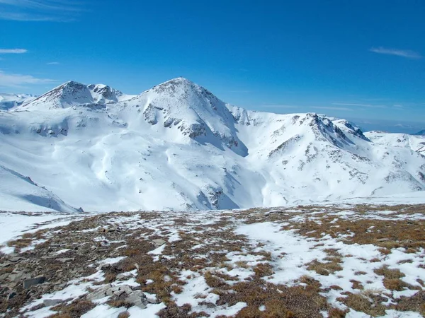 Hermosa temporada de esquí de invierno en sar planina en macedonia — Foto de Stock