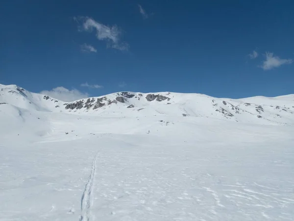 Hermosa temporada de esquí de invierno en sar planina en macedonia — Foto de Stock