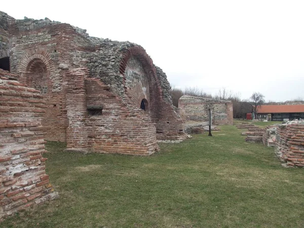 Sitio monumento antiguo felix romuliana en serbia — Foto de Stock