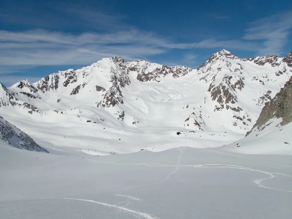 Zimní krajina pro skitouring v destinaci otztal Alpách v Rakousku — Stock fotografie