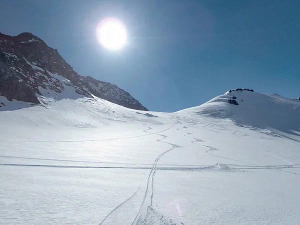 Paesaggio invernale per lo scialpinismo in otztal alpi in austria — Foto Stock