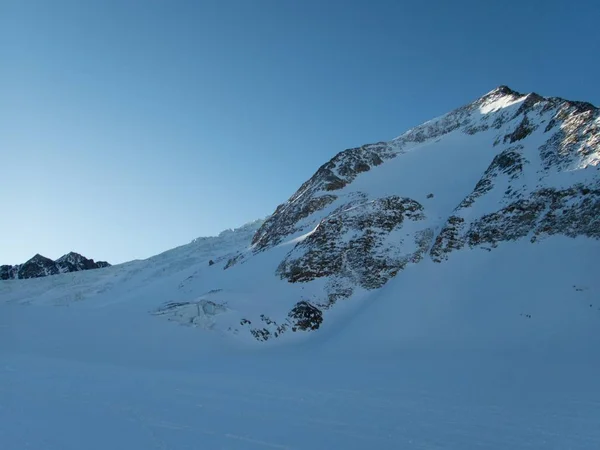 Peisaj de iarnă pentru schituri în alpii otztali din austria — Fotografie, imagine de stoc