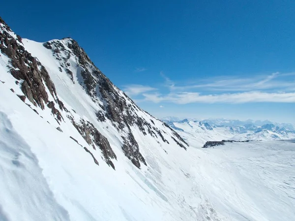 Vinterlandskap för toppturer i Ötztal-Alperna i Österrike — Stockfoto