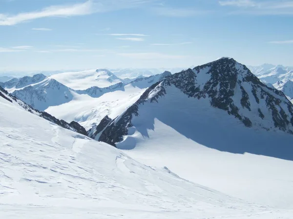 Зимовий пейзаж для skitouring у otztal Альпах в Австрії — стокове фото