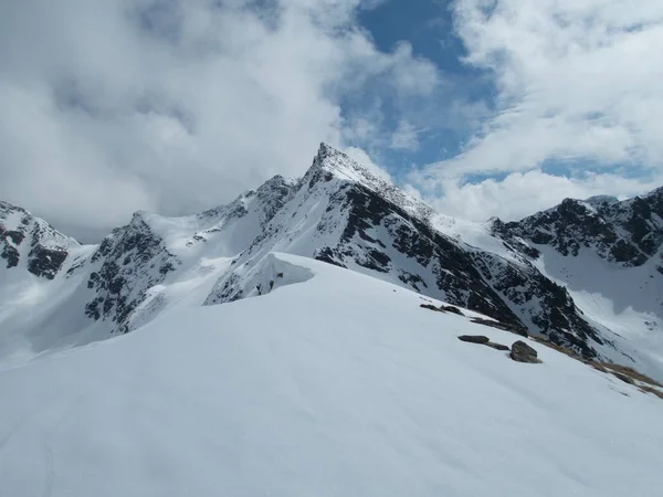 Neige hiver saison de ski à kuhtai — Photo