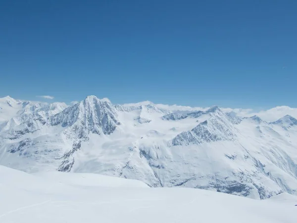 Schöne skitouren frühjahrssaison in den otztaler alpen — Stockfoto